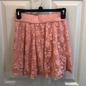 Lacy pink skirt from Hollister!